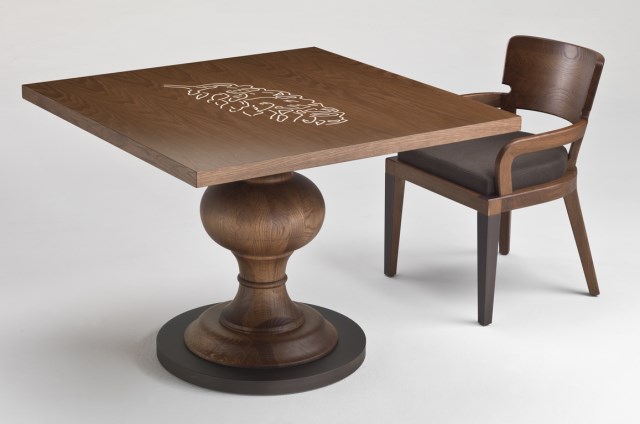 Round Table